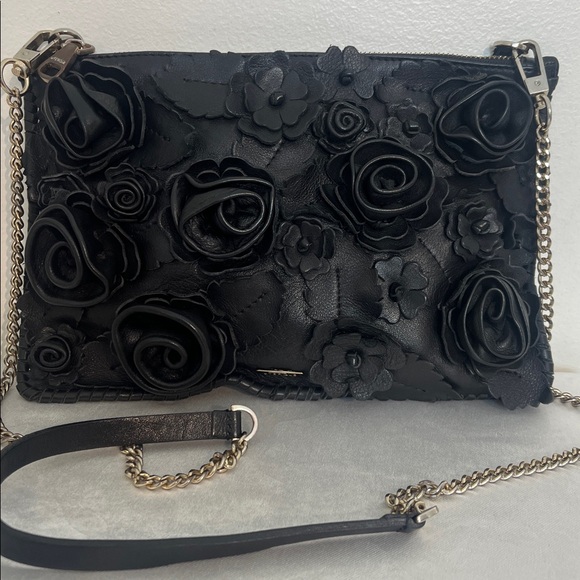 Uterqüe Foral Black Leather Purse - Picture 3 of 17